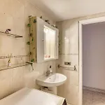 Apartment Irlulan *